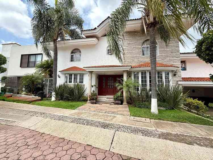 casa en venta central parque de la castellana zapopan jalisco pMjR8VV