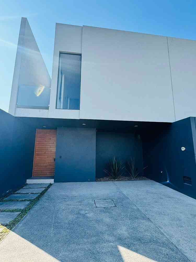casa en venta avenida adamar oriente  tlajomulco de zuniga jalisco pg9gxT7